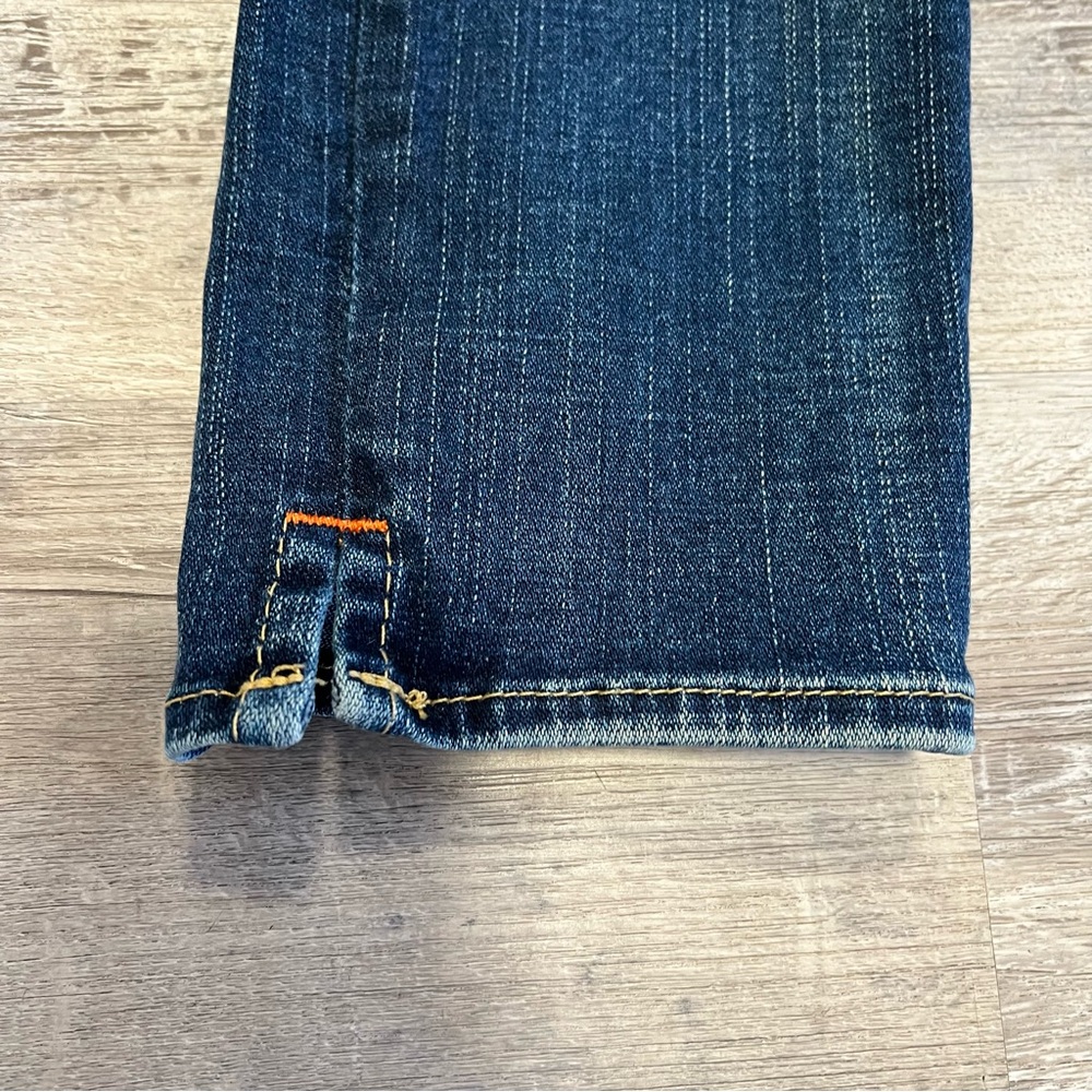 True Religion Western Medium Blue Straight Leg Jeans with Contrast Stitching - Picture 4 of 13